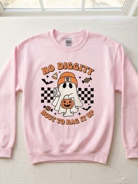 Gildan Light Pink Halloween Ghost Graphic Crewneck Sweatshirt